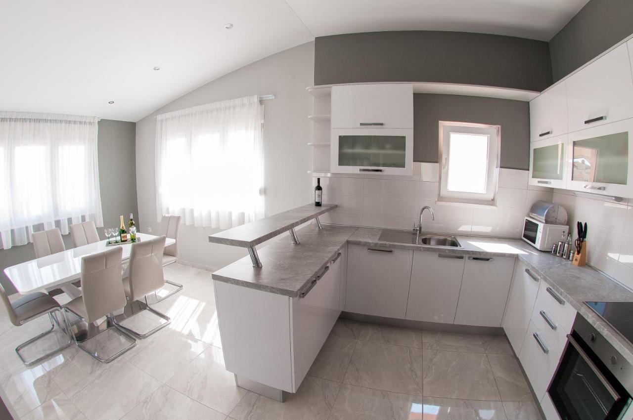 Apartments Anita Stobreč Rom bilde